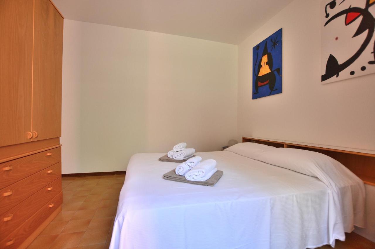 Apartment Joan Miro With Pool Bardolino Exterior foto